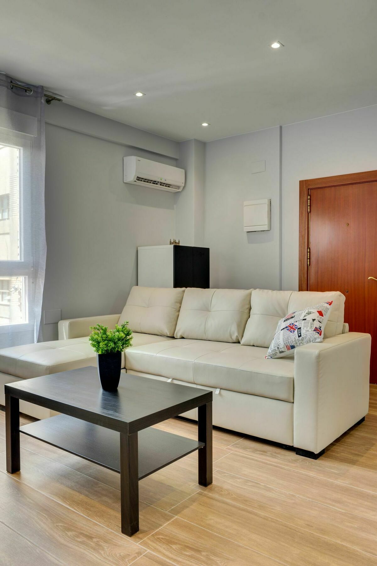 Apartamentos San Lazaro Zaragoza Buitenkant foto